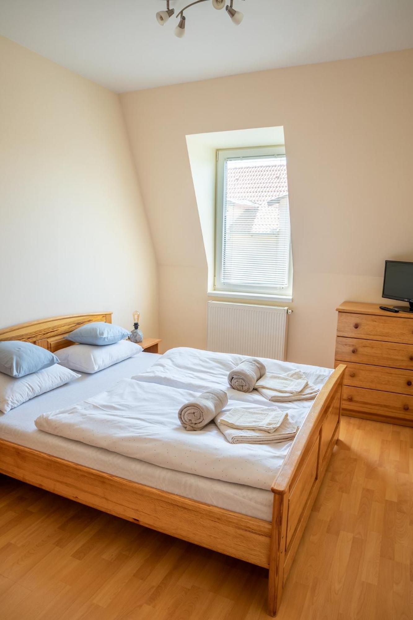 Laszlo Apartman - Hajdúszoboszló Exteriör bild